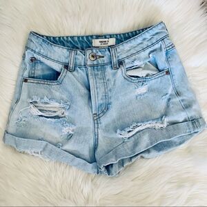 Forever 21 Light Wash Blue Denim Distressed Shorts Size 24